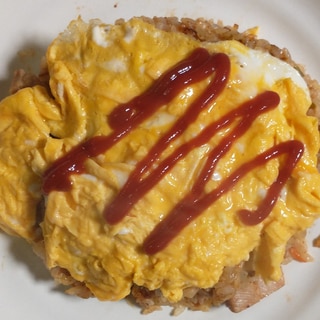 超時短！オムライス(炊飯器のチキンライスで)